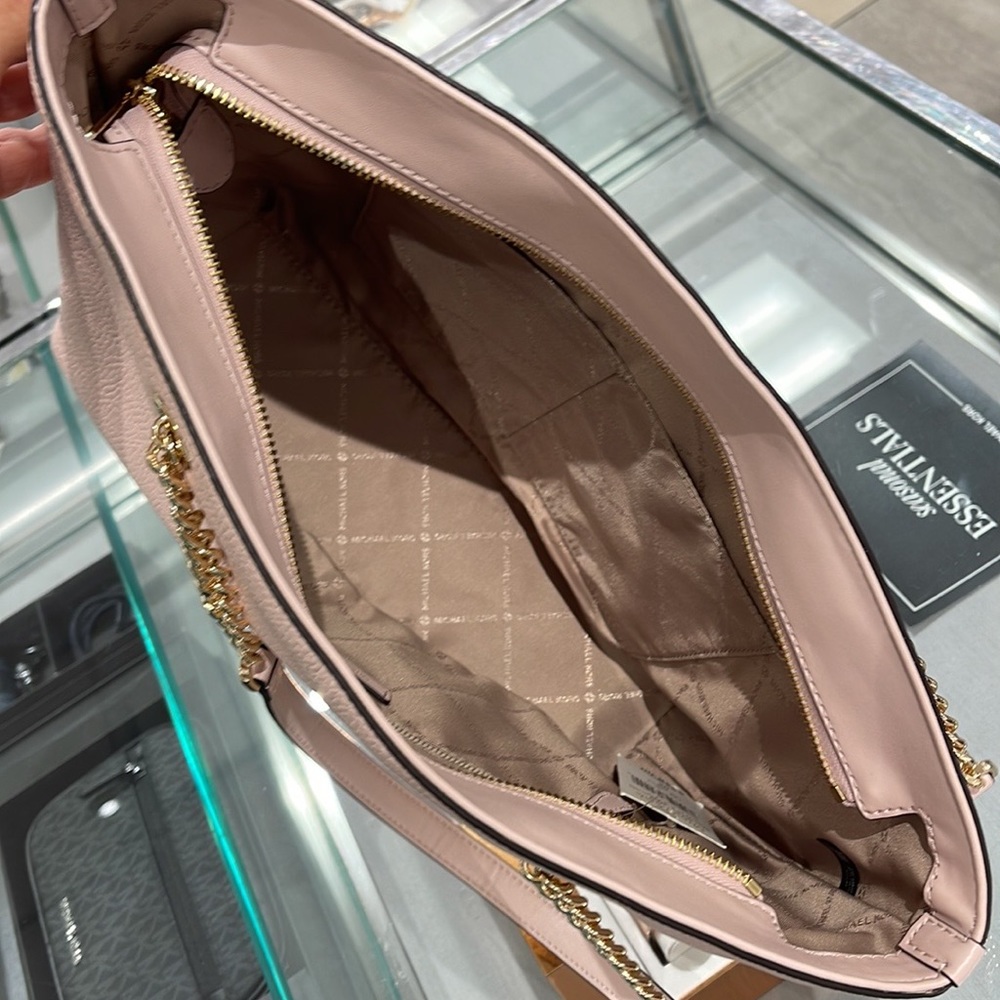 MICHAEL KORS
Jet Set Medium Front Zip Pebbled Leather Chain Tote 
Powder Blush - Picture 11 of 16